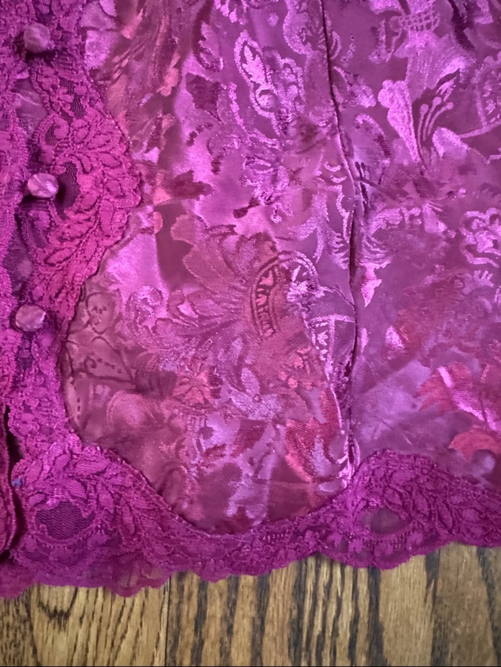 GOLD LABEL VINTAGE Victorias Secret Berry Lace Trim Slip Dress SZ S - Picture 4 of 6